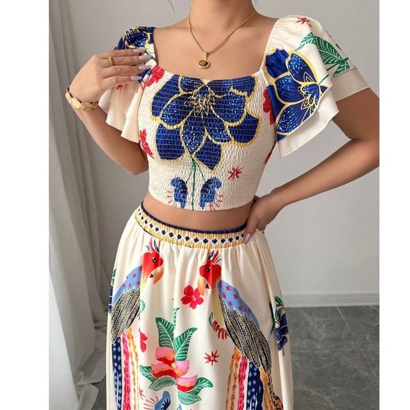 Boho Floral Print Stretchy Waist Smocked Cropped Top Skirt Set - Picture 2 of 4